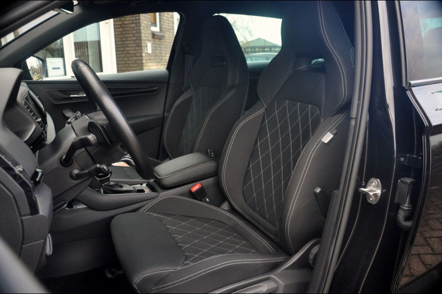 Škoda Karoq 1.5 TSI ACT Sportline Business 150 PK Automaat | Pano | ACC | Trekhaak