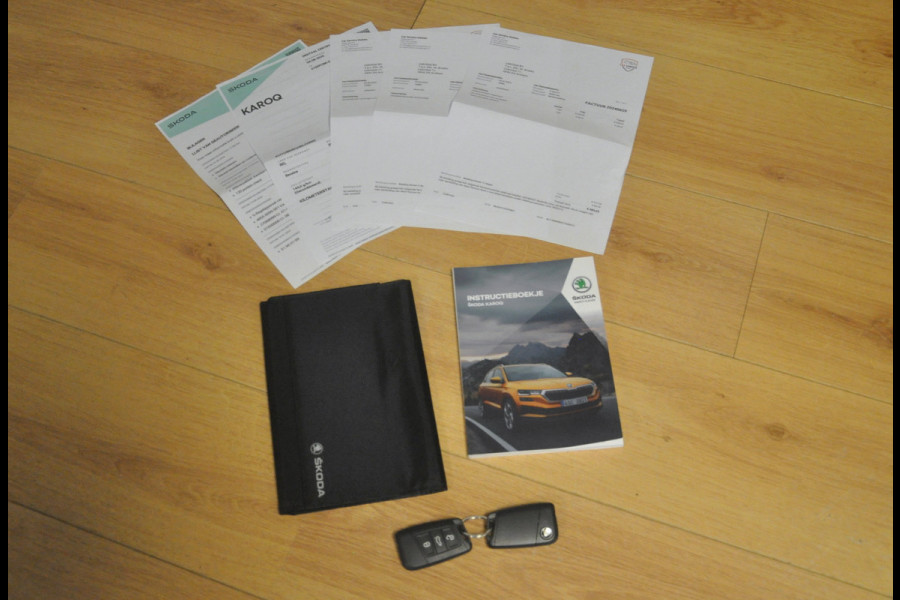 Škoda Karoq 1.5 TSI ACT Sportline Business 150 PK Automaat | Pano | ACC | Trekhaak