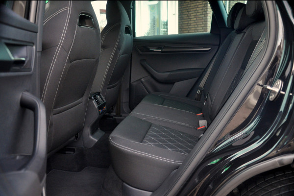 Škoda Karoq 1.5 TSI ACT Sportline Business 150 PK Automaat | Pano | ACC | Trekhaak