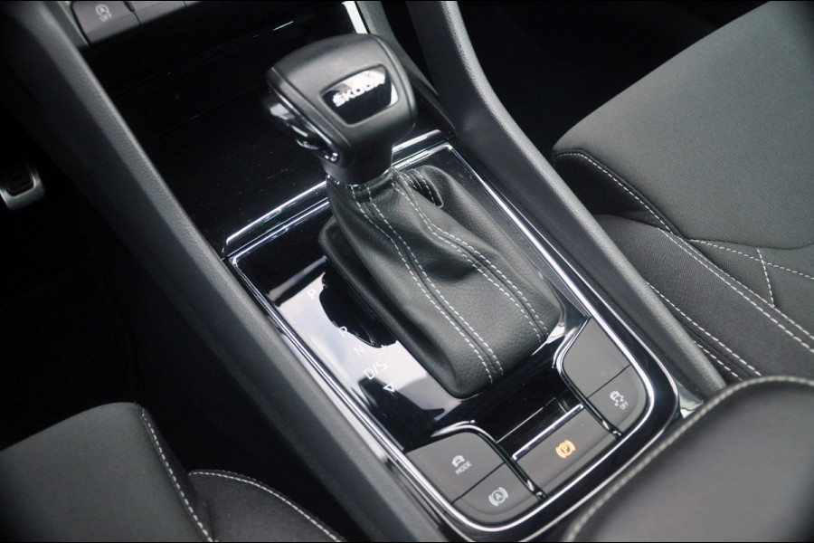 Škoda Karoq 1.5 TSI ACT Sportline Business 150 PK Automaat | Pano | ACC | Trekhaak