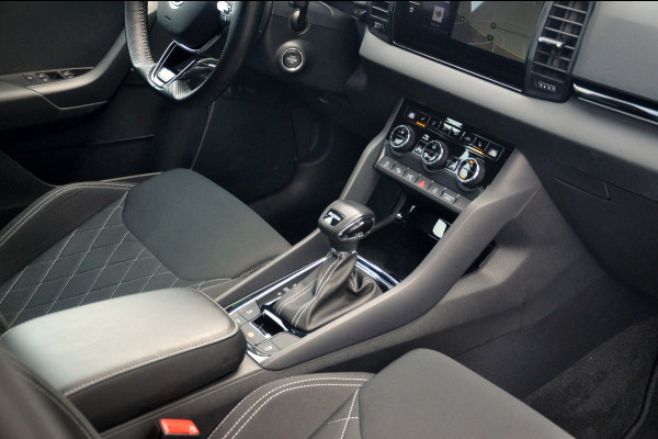 Škoda Karoq 1.5 TSI ACT Sportline Business 150 PK Automaat | Pano | ACC | Trekhaak