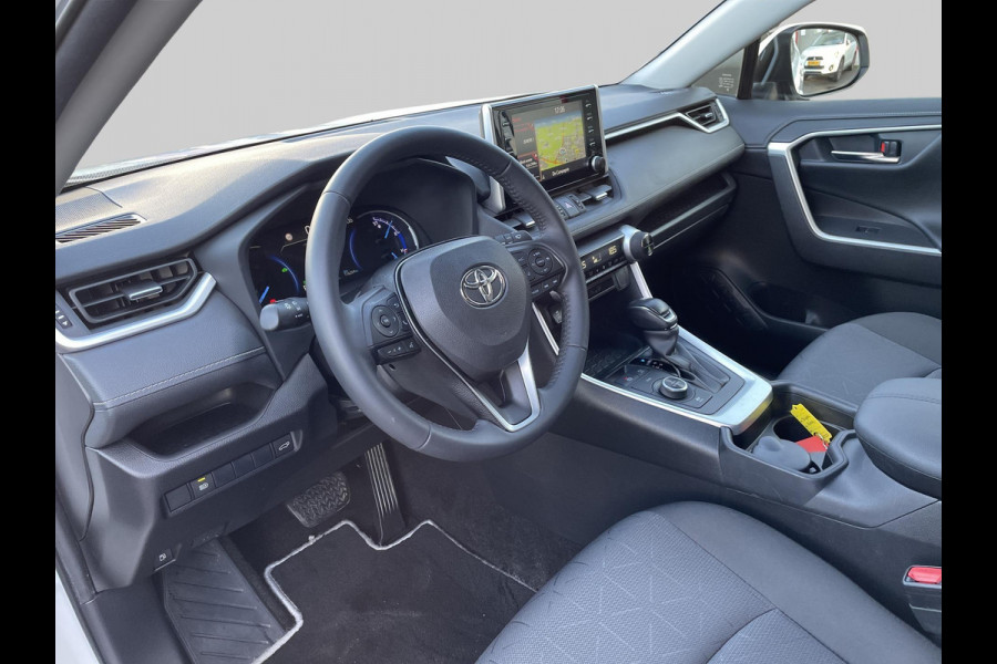 Toyota RAV4 2.5 Hybrid AWD Dynamic | navigatie | trekhaak | 1650KG trekgewicht
