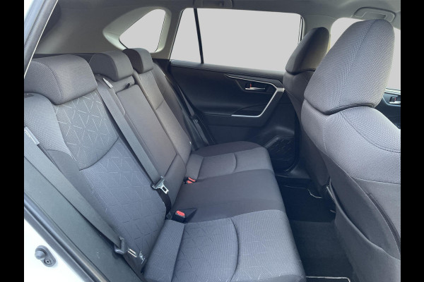 Toyota RAV4 2.5 Hybrid AWD Dynamic | navigatie | trekhaak | 1650KG trekgewicht