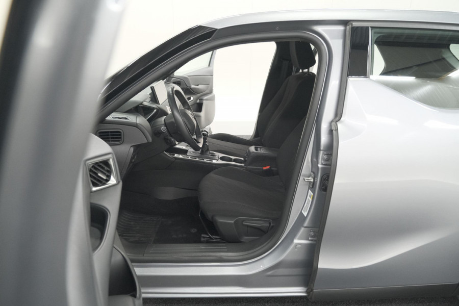 DS DS 3 Crossback PureTech 100 Montmartre | Parkeersensoren | Apple Carplay | Allseason Banden | Navigatie | Climate Control