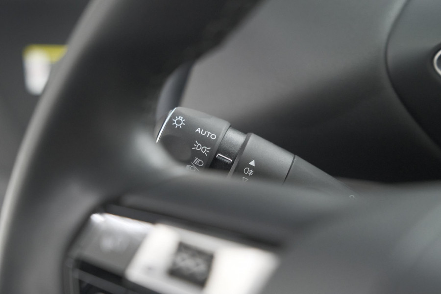 DS DS 3 Crossback PureTech 100 Montmartre | Parkeersensoren | Apple Carplay | Allseason Banden | Navigatie | Climate Control