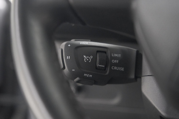 DS DS 3 Crossback PureTech 100 Montmartre | Parkeersensoren | Apple Carplay | Allseason Banden | Navigatie | Climate Control