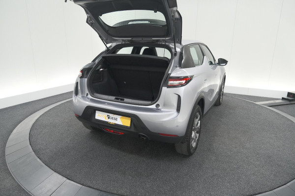 DS DS 3 Crossback PureTech 100 Montmartre | Parkeersensoren | Apple Carplay | Allseason Banden | Navigatie | Climate Control