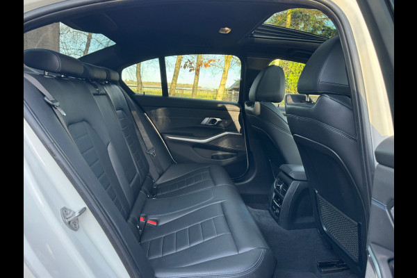 BMW 3-serie 330e M Sport |Head-Up|H&K|Pano|Laser|Driving ass|Winter