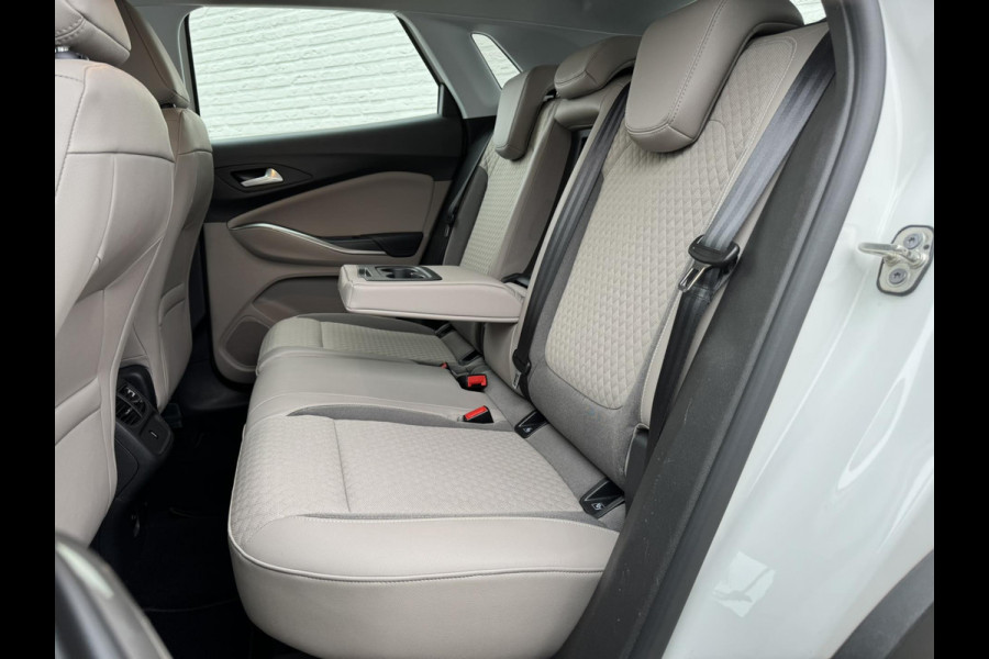 Opel Grandland X 1.2 Turbo Innovation Automaat Cruise control Dodehoek detectie Apple/Android Carplay Climate control