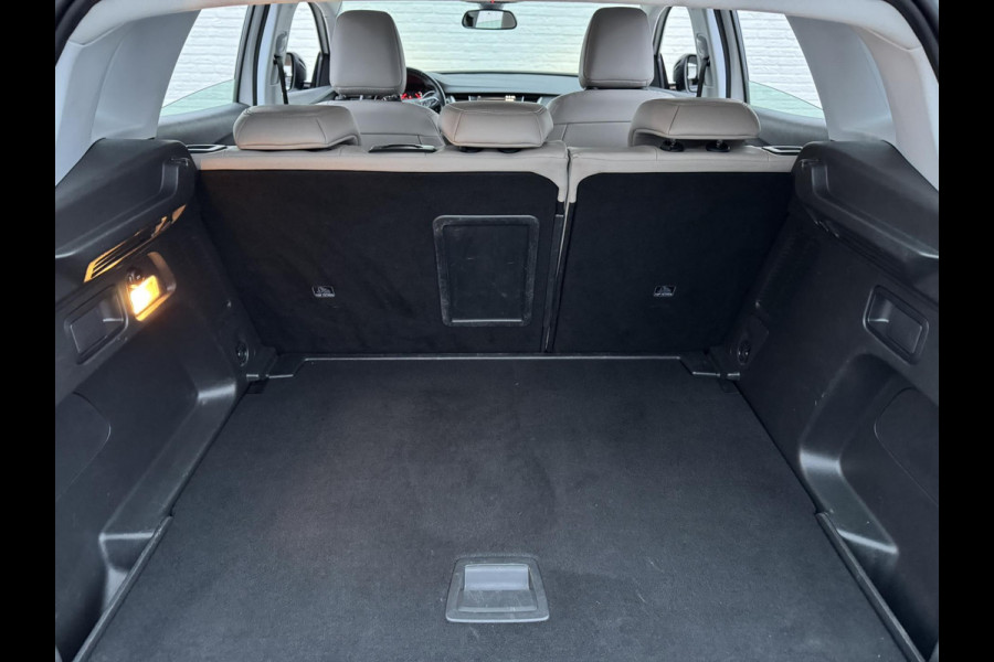Opel Grandland X 1.2 Turbo Innovation Automaat Cruise control Dodehoek detectie Apple/Android Carplay Climate control