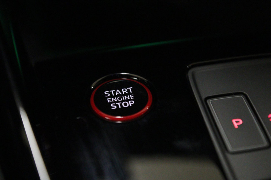 Audi RS 3 SPORTBACK 2.5 TFSI quattro HULK PANO/KERAMISCH/B&O/HUD/CARBONSPOILER/VOL