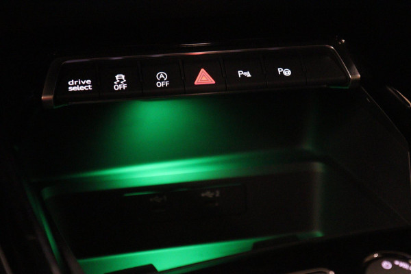 Audi RS 3 SPORTBACK 2.5 TFSI quattro HULK PANO/KERAMISCH/B&O/HUD/CARBONSPOILER/VOL