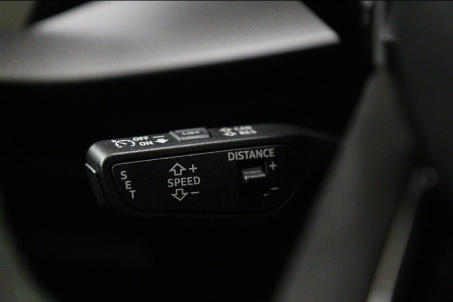 Audi RS 3 SPORTBACK 2.5 TFSI quattro HULK PANO/KERAMISCH/B&O/HUD/CARBONSPOILER/VOL