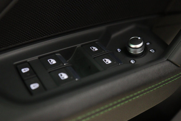 Audi RS 3 SPORTBACK 2.5 TFSI quattro HULK PANO/KERAMISCH/B&O/HUD/CARBONSPOILER/VOL