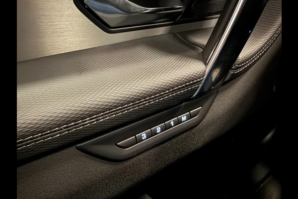 Land Rover Discovery Sport 1.5 P300e AWD R-DYNAMIC 19DKM!! PANO/NAVI/V-COCKPIT/DAB/CARPLAY/LED/CAM/M-STOELEN///