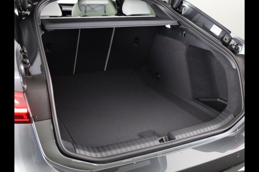 Audi A6 Sportback e-tron S edition 83 kWh | Adaptive luchtvering | Adaptive cruisecontrol | Oled achterlichten | Omgevingscamera's | LM velgen 21" | Winterpakket |