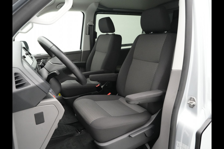 Volkswagen Transporter 2.0 TDI 150pk DSG L2H1 Dubbele Cabine DC Navigatie Camera Trekhaak Cruise PDC