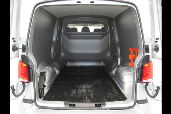 Volkswagen Transporter 2.0 TDI 150pk DSG L2H1 Dubbele Cabine DC Navigatie Camera Trekhaak Cruise PDC