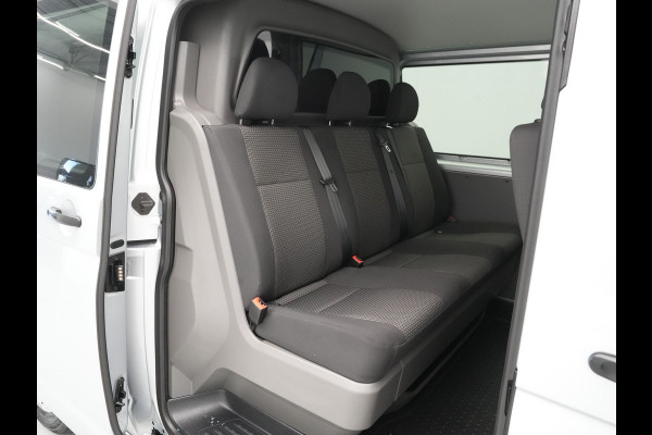Volkswagen Transporter 2.0 TDI 150pk DSG L2H1 Dubbele Cabine DC Navigatie Camera Trekhaak Cruise PDC