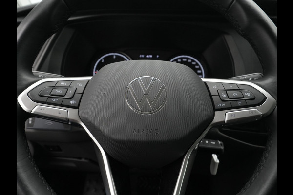 Volkswagen Transporter 2.0 TDI 150pk DSG L2H1 Dubbele Cabine DC Navigatie Camera Trekhaak Cruise PDC