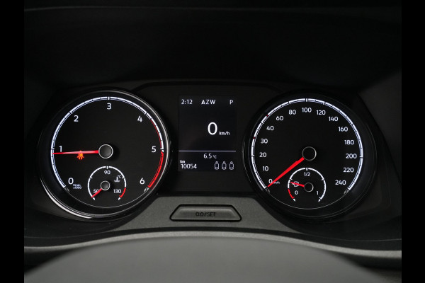 Volkswagen Transporter 2.0 TDI 150pk DSG L2H1 Dubbele Cabine DC Navigatie Camera Trekhaak Cruise PDC
