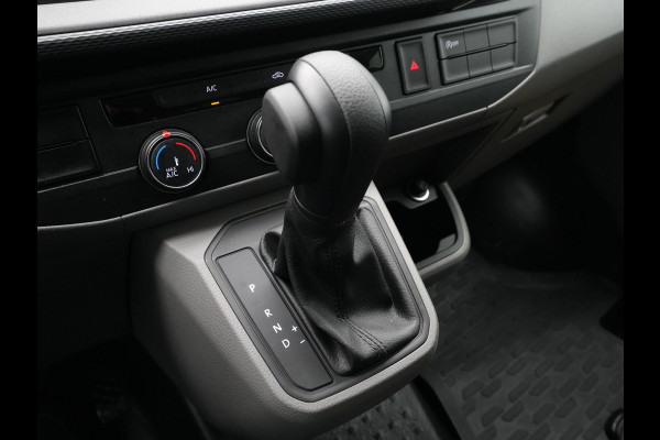 Volkswagen Transporter 2.0 TDI 150pk DSG L2H1 Dubbele Cabine DC Navigatie Camera Trekhaak Cruise PDC