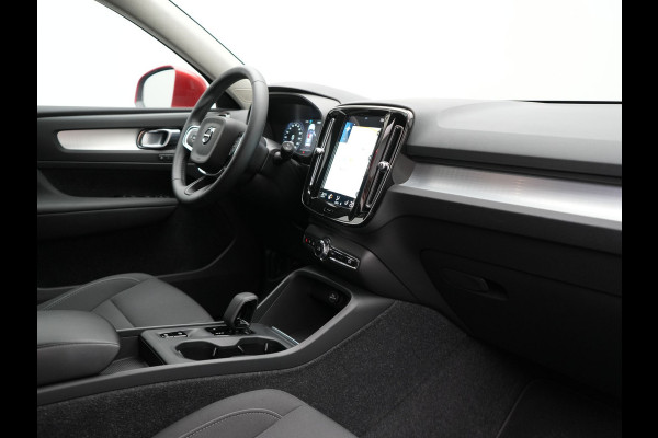 Volvo XC40 T5 Recharge Inscription Plug In Hybrid 262pk Dealer O.H. PHEV | 360 Camera | Sportstoelen Memory & Verwarmd | Stuurwiel Verwarmd | Apple Carplay | Keyless | 19"L.M | Virtual | Navigatie | DAB |