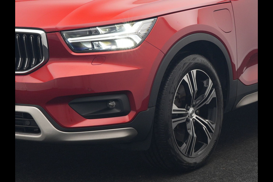 Volvo XC40 T5 Recharge Inscription Plug In Hybrid 262pk Dealer O.H. PHEV | 360 Camera | Sportstoelen Memory & Verwarmd | Stuurwiel Verwarmd | Apple Carplay | Keyless | 19"L.M | Virtual | Navigatie | DAB |