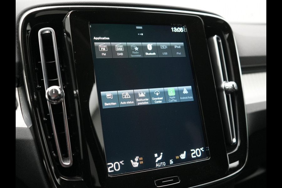 Volvo XC40 T5 Recharge Inscription Plug In Hybrid 262pk Dealer O.H. PHEV | 360 Camera | Sportstoelen Memory & Verwarmd | Stuurwiel Verwarmd | Apple Carplay | Keyless | 19"L.M | Virtual | Navigatie | DAB |