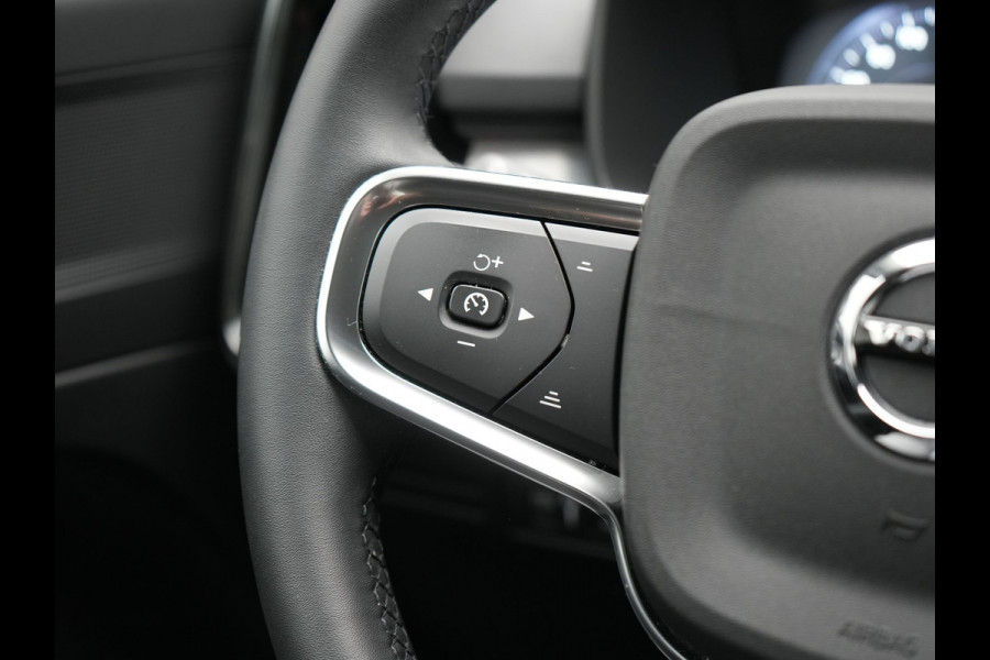 Volvo XC40 T5 Recharge Inscription Plug In Hybrid 262pk Dealer O.H. PHEV | 360 Camera | Sportstoelen Memory & Verwarmd | Stuurwiel Verwarmd | Apple Carplay | Keyless | 19"L.M | Virtual | Navigatie | DAB |