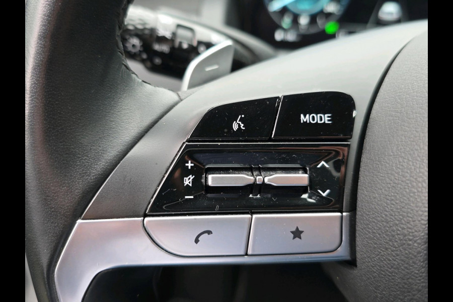 Hyundai Tucson 1.6 T-GDI HEV Premium Sky | schuifdak | volleder | trekhaak afneembaar | Stoelverwarming/koeling | 360 camera |