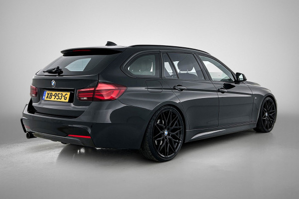 BMW 3 Serie Touring 318i M Sport Edition(NL-auto, Dealer OnderH, Trekhaak, Navi Pro, StoelV, Parkeerhulp, Climate Con, Etc)