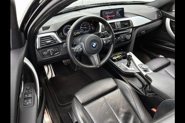BMW 3 Serie Touring 318i M Sport Edition(NL-auto, Dealer OnderH, Trekhaak, Navi Pro, StoelV, Parkeerhulp, Climate Con, Etc)