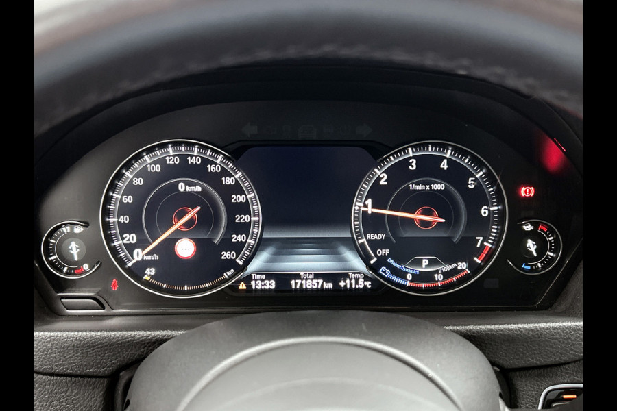 BMW 3 Serie Touring 318i M Sport Edition(NL-auto, Dealer OnderH, Trekhaak, Navi Pro, StoelV, Parkeerhulp, Climate Con, Etc)