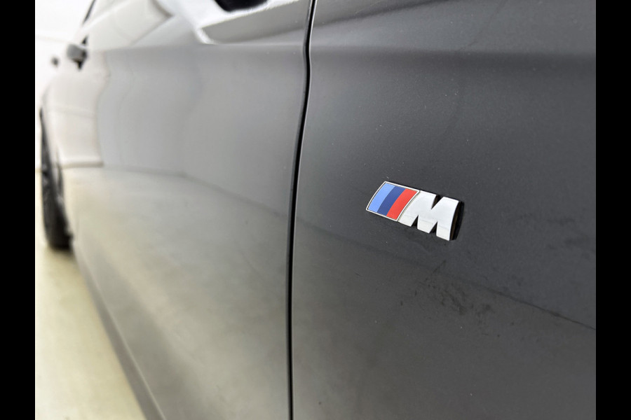 BMW 3 Serie Touring 318i M Sport Edition(NL-auto, Dealer OnderH, Trekhaak, Navi Pro, StoelV, Parkeerhulp, Climate Con, Etc)