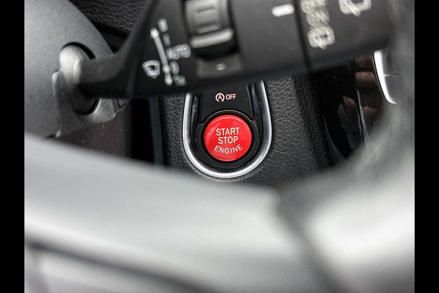 BMW 3 Serie Touring 318i M Sport Edition(NL-auto, Dealer OnderH, Trekhaak, Navi Pro, StoelV, Parkeerhulp, Climate Con, Etc)