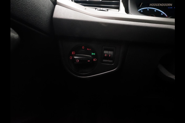 Volkswagen Polo 1.0 TSI Comfortline Sportive (APPLE CARPLAY,LED,SPORTSTOELEN,ADAPTIVE CRUISE,CLIMATE,LM-VELGEN,NIEUWE APK)
