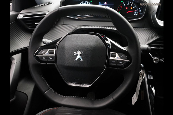Peugeot 2008 1.2 PureTech Active Deluxe (APPLE CARPLAY,LED,COMFORT-STOELEN,CRUISE,CAMERA,PARKEERSENSOR,NIEUWE APK,TREKHAAK)