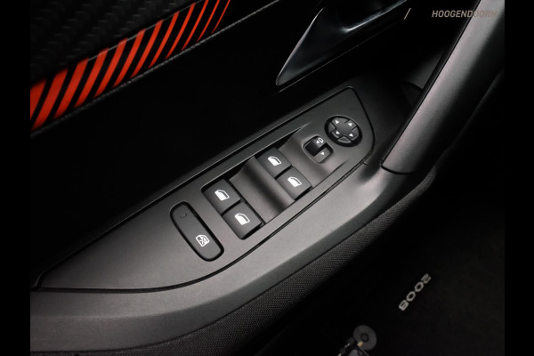 Peugeot 2008 1.2 PureTech Active Deluxe (APPLE CARPLAY,LED,COMFORT-STOELEN,CRUISE,CAMERA,PARKEERSENSOR,NIEUWE APK,TREKHAAK)