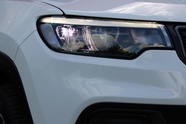 Jeep Compass 4xe 240PK PHEV TRAILHAWK AUTOMAAT | NAVIGATIE | ACHTERUIRIJ  CAMERA | DRAADLOOS APPLE CARPLAY / ANDROID AUTO | DIGITALE COCKPIT | LED KOPLAMPEN / ACHTERLICHTEN | LED MIST LAMPEN | 17" OFF-ROAD LICHTMETALEN VELGEN | ALL SEASON BANDEN | DRAADLOOS LADEN | ADAPTIVE CRUISE / CRUISE CONTROL | TREKHAAK | 4 WIELAANDRIJVING | PARKEERSENSOREN VOOR / ACHTER |