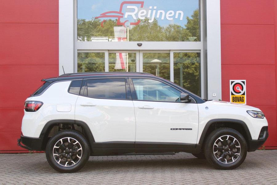 Jeep Compass 4xe 240PK PHEV TRAILHAWK AUTOMAAT | NAVIGATIE | ACHTERUIRIJ  CAMERA | DRAADLOOS APPLE CARPLAY / ANDROID AUTO | DIGITALE COCKPIT | LED KOPLAMPEN / ACHTERLICHTEN | LED MIST LAMPEN | 17" OFF-ROAD LICHTMETALEN VELGEN | ALL SEASON BANDEN | DRAADLOOS LADEN | ADAPTIVE CRUISE / CRUISE CONTROL | TREKHAAK | 4 WIELAANDRIJVING | PARKEERSENSOREN VOOR / ACHTER |