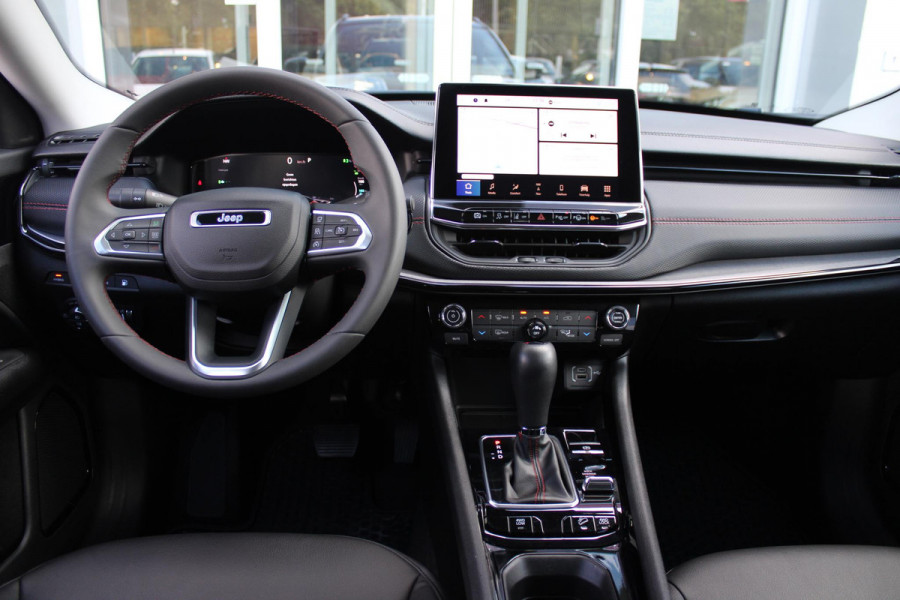 Jeep Compass 4xe 240PK PHEV TRAILHAWK AUTOMAAT | NAVIGATIE | ACHTERUIRIJ  CAMERA | DRAADLOOS APPLE CARPLAY / ANDROID AUTO | DIGITALE COCKPIT | LED KOPLAMPEN / ACHTERLICHTEN | LED MIST LAMPEN | 17" OFF-ROAD LICHTMETALEN VELGEN | ALL SEASON BANDEN | DRAADLOOS LADEN | ADAPTIVE CRUISE / CRUISE CONTROL | TREKHAAK | 4 WIELAANDRIJVING | PARKEERSENSOREN VOOR / ACHTER |