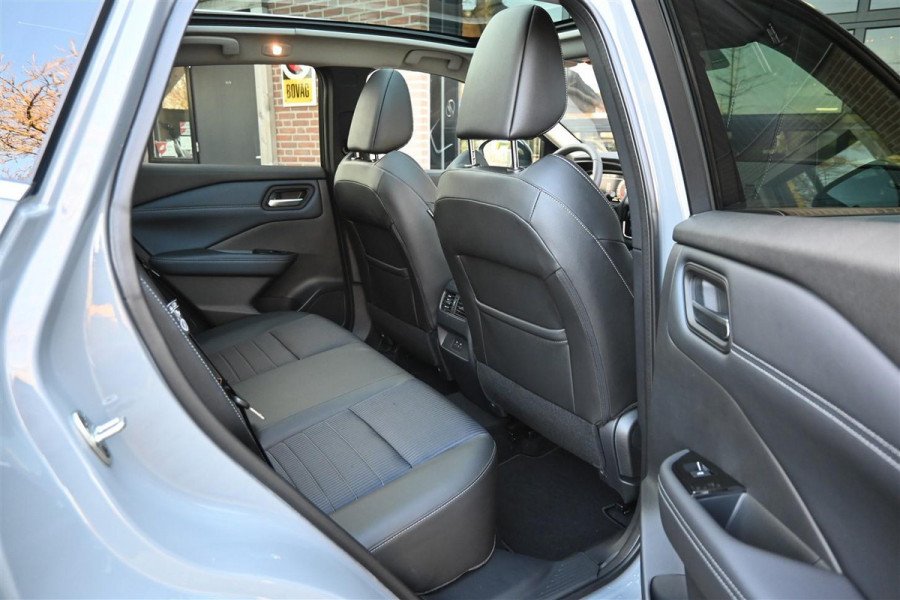 Nissan QASHQAI 1.3 MHEV Xtronic 1stEdition Pano ProPilot H-Leder '21