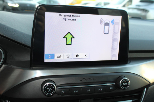 Ford FOCUS Wagon 1.0 EcoBoost Titanium Business | Camera | Winterpack | Adaptive cruise control | Navi