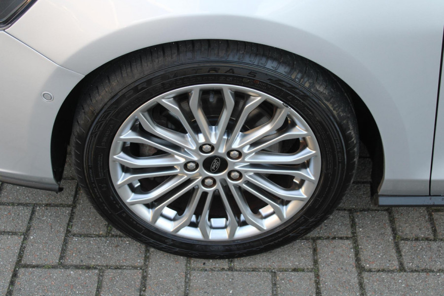 Ford FOCUS Wagon 1.0 EcoBoost Titanium Business | Camera | Winterpack | Adaptive cruise control | Navi