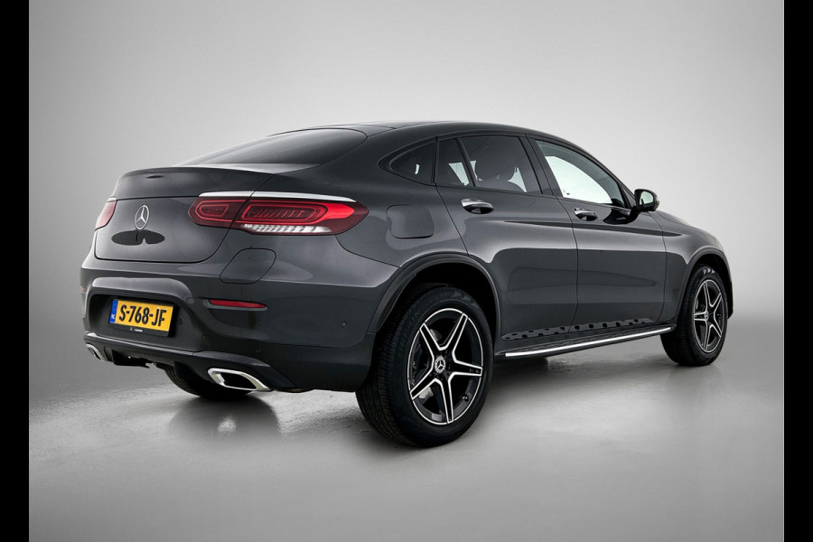 Mercedes-Benz GLC Coupé 300 e 4MATIC Business Solution AMG | 360 Camera | Memory Seats | Sfeerverlichting | Treeplanken | Trekhaak |  Navigatie | Schuifdak | 24 Maanden Mercedes-Benz Certified Garantie.