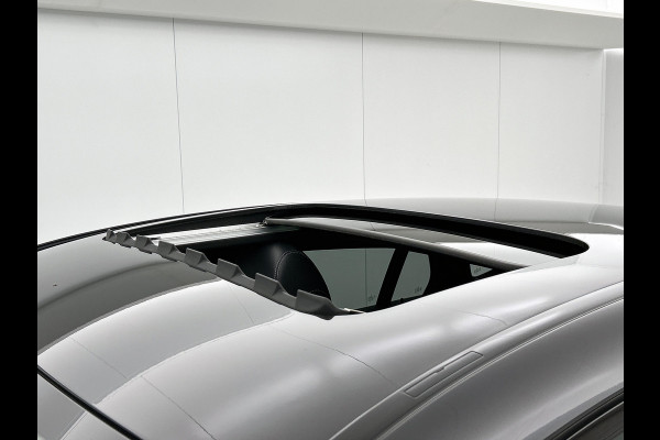 Mercedes-Benz GLC Coupé 300 e 4MATIC Business Solution AMG | 360 Camera | Memory Seats | Sfeerverlichting | Treeplanken | Trekhaak |  Navigatie | Schuifdak | 24 Maanden Mercedes-Benz Certified Garantie.