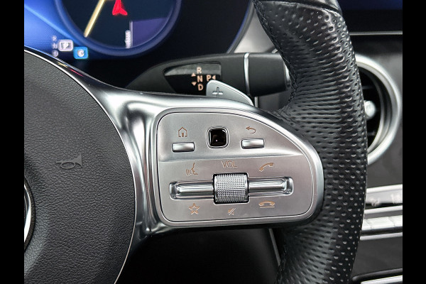 Mercedes-Benz GLC Coupé 300 e 4MATIC Business Solution AMG | 360 Camera | Memory Seats | Sfeerverlichting | Treeplanken | Trekhaak |  Navigatie | Schuifdak | 24 Maanden Mercedes-Benz Certified Garantie.