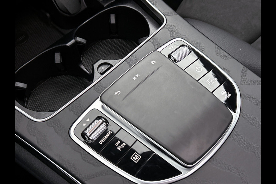 Mercedes-Benz GLC Coupé 300 e 4MATIC Business Solution AMG | 360 Camera | Memory Seats | Sfeerverlichting | Treeplanken | Trekhaak |  Navigatie | Schuifdak | 24 Maanden Mercedes-Benz Certified Garantie.