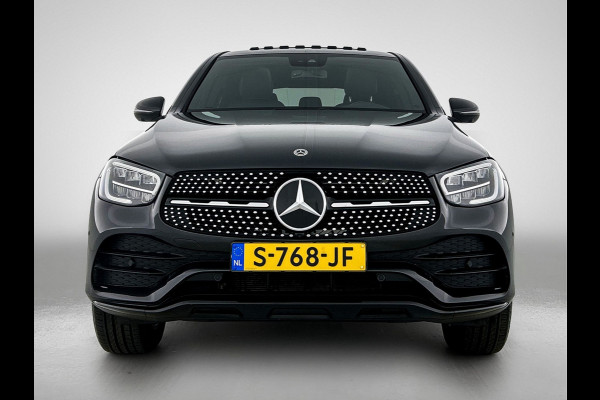 Mercedes-Benz GLC Coupé 300 e 4MATIC Business Solution AMG | 360 Camera | Memory Seats | Sfeerverlichting | Treeplanken | Trekhaak |  Navigatie | Schuifdak | 24 Maanden Mercedes-Benz Certified Garantie.
